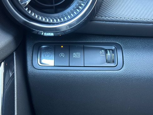 Used 2025 Chevrolet Equinox LT w/ Convenience Package II FWD image 39