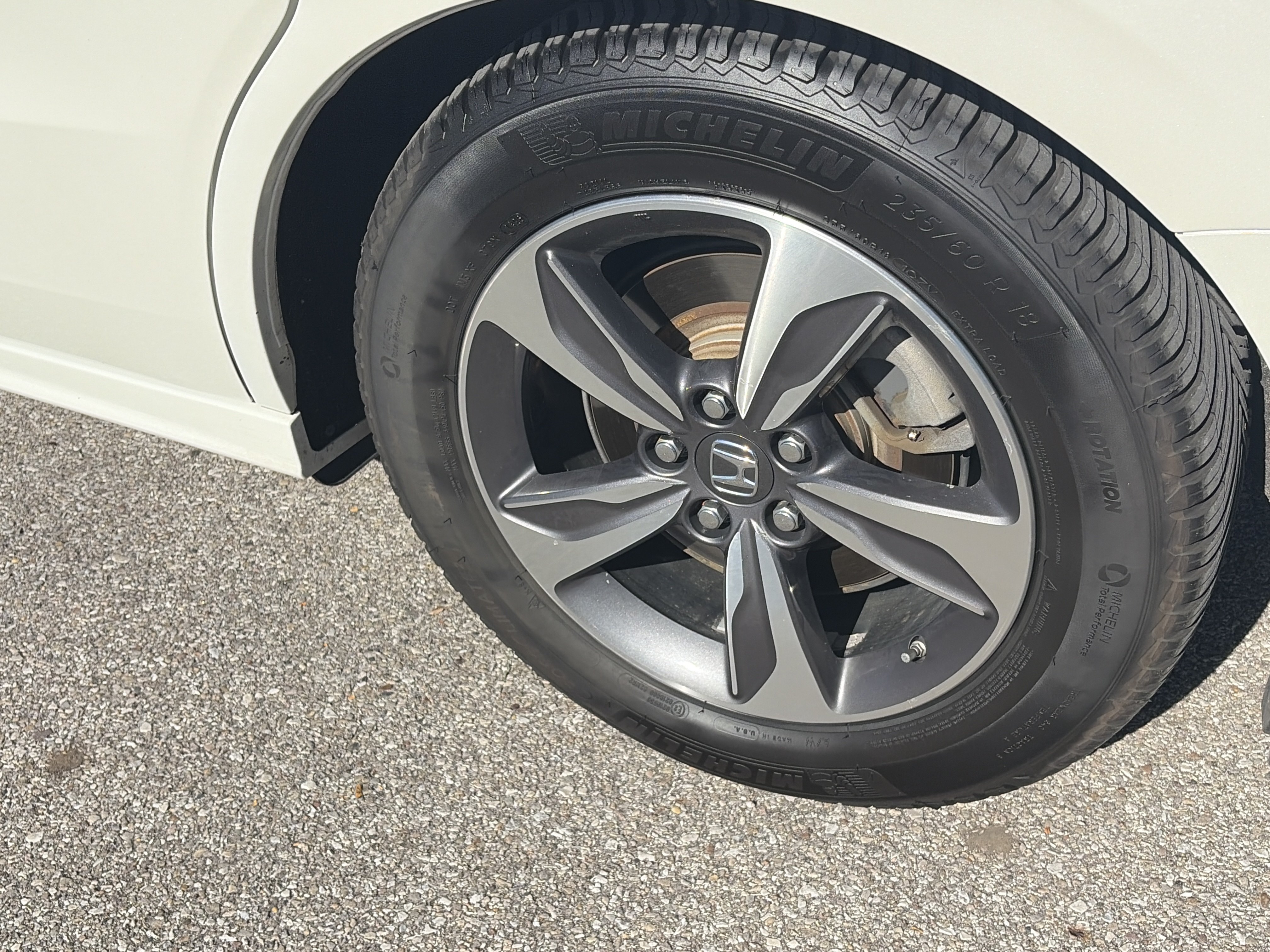 Used 2018 Honda Odyssey Touring image 9