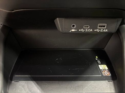 Used 2025 Subaru Forester Premium AWD/4WD image 24
