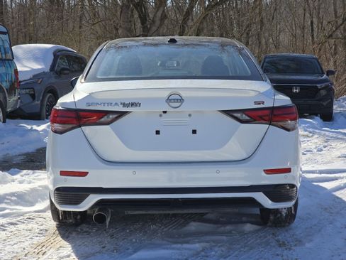 Used 2024 Nissan Sentra SR w/ SR Premium Package image 12