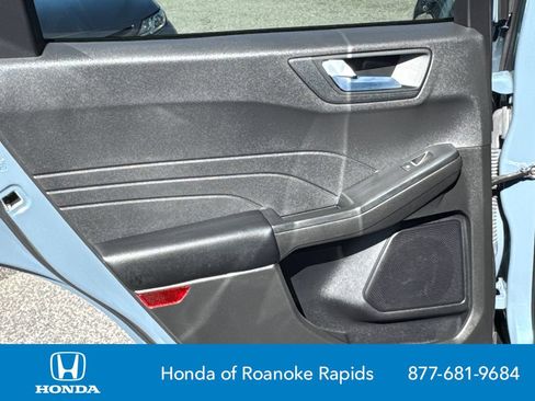 Used 2025 Ford Escape ST-Line FWD image 21