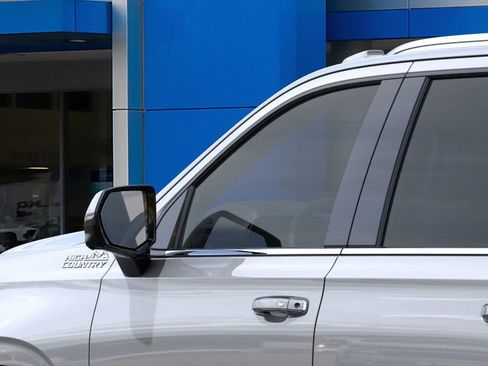 New 2026 Chevrolet Suburban High Country w/ Sun And Tow Package image 12