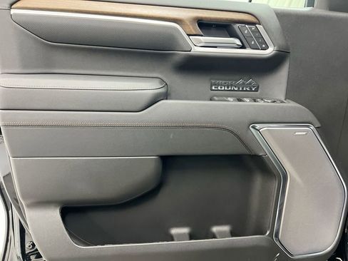 New 2026 Chevrolet Silverado 1500 High Country w/ Technology Package AWD/4WD image 22