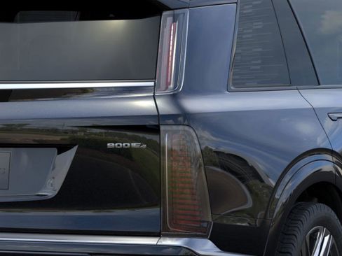 New 2026 Cadillac Vistiq Platinum image 11