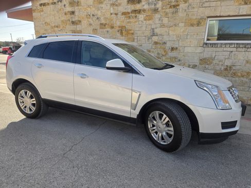 Used 2014 Cadillac SRX Luxury w/ Driver Awareness Package image 18