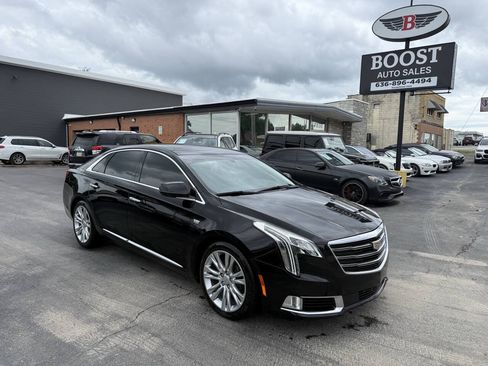 Used 2019 Cadillac XTS Luxury FWD image 1