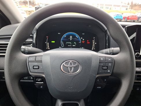 Used 2026 Toyota Camry LE image 18