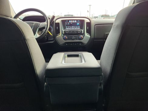 Used 2017 GMC Sierra 1500 SLE w/ SLE Value Package image 12