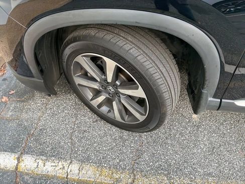 Used 2023 Honda Pilot Elite image 10