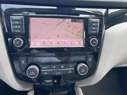 Used 2019 Nissan Rogue Sport SV w/ Technology Package AWD/4WD image 26