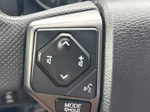 Used 2020 Toyota Tacoma TRD Sport RWD image 26