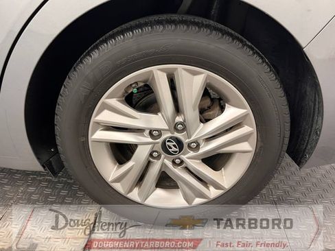 Used 2019 Hyundai Elantra SEL w/ Cargo Package FWD image 22