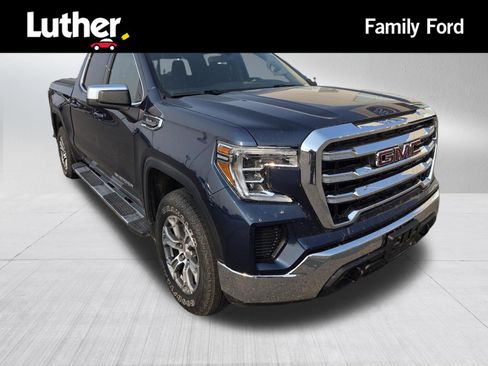 Used 2020 GMC Sierra 1500 SLE w/ SLE Value Package AWD/4WD image 1