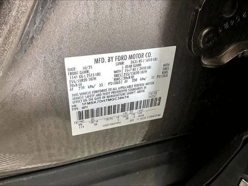 Used 2021 Ford Explorer XLT w/ Equipment Group 202A RWD image 27