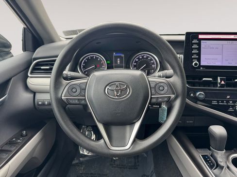 Used 2024 Toyota Camry LE image 12
