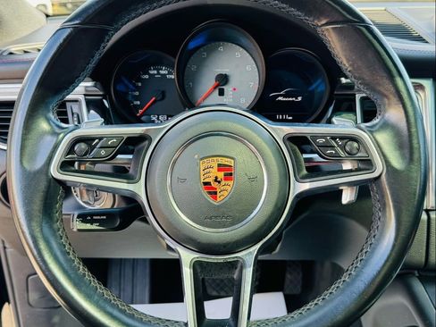 Used 2017 Porsche Macan S image 11