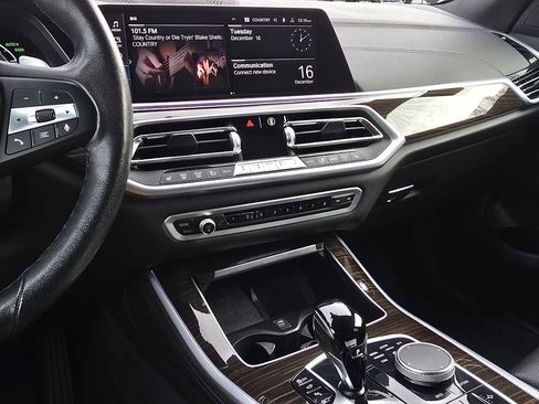 Used 2023 BMW X5 xDrive45e w/ Climate Comfort Package image 29