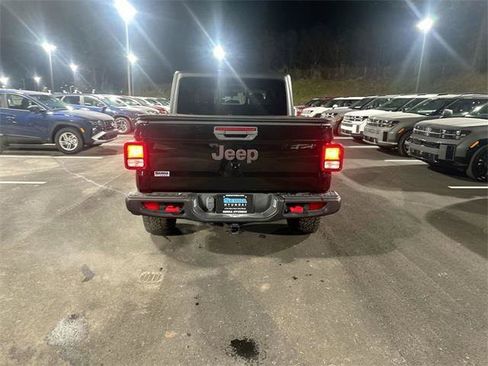 Used 2022 Jeep Gladiator Rubicon image 15