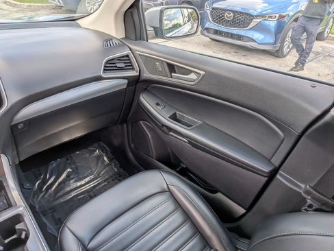 Used 2021 Ford Edge SEL AWD/4WD image 18