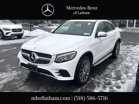 Used 2017 Mercedes-Benz GLC 300 4MATIC Coupe image 1