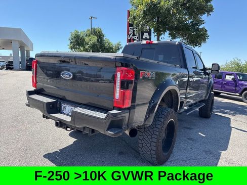 Used 2023 Ford F250 Lariat w/ Lariat Ultimate Package AWD/4WD image 8