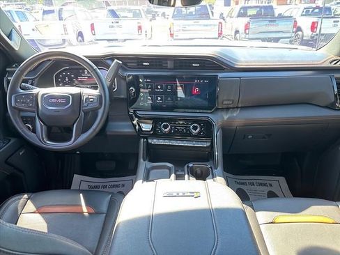 Used 2024 GMC Sierra 2500 AT4 w/ AT4 Premium Plus Package AWD/4WD image 21