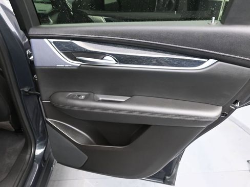Used 2023 Cadillac XT5 Premium Luxury image 12