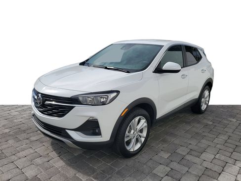 Used 2023 Buick Encore GX Preferred w/ Cold Weather Comfort Package AWD/4WD image 3
