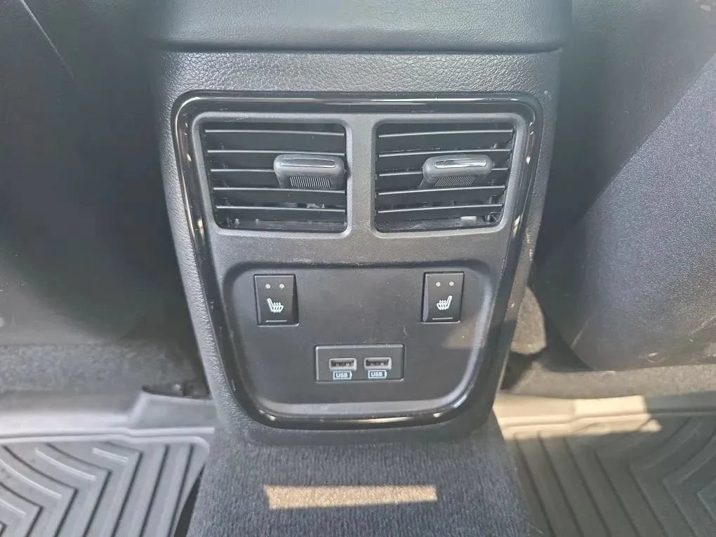 Used 2021 Dodge Charger R/T w/ Plus Group RWD image 45