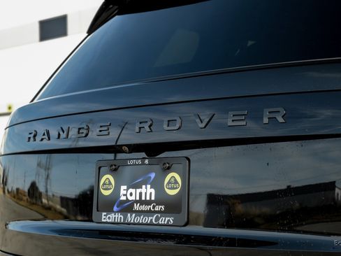 Used 2024 Land Rover Range Rover SE image 33
