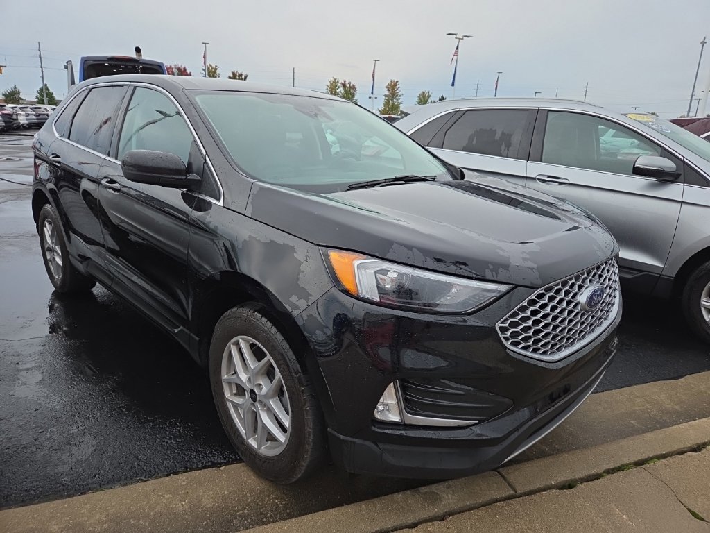 Certified 2024 Ford Edge SEL w/ Convenience Package AWD/4WD image 9