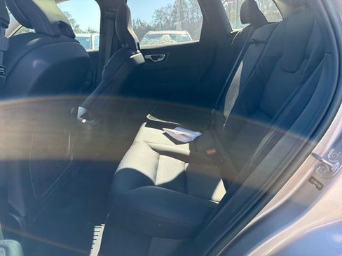 Certified 2023 Volvo XC60 B5 Plus w/ Protection Package Premier image 29