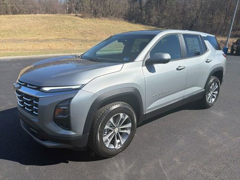 New 2026 Chevrolet Equinox LT w/ Safety and Technology Package image 3