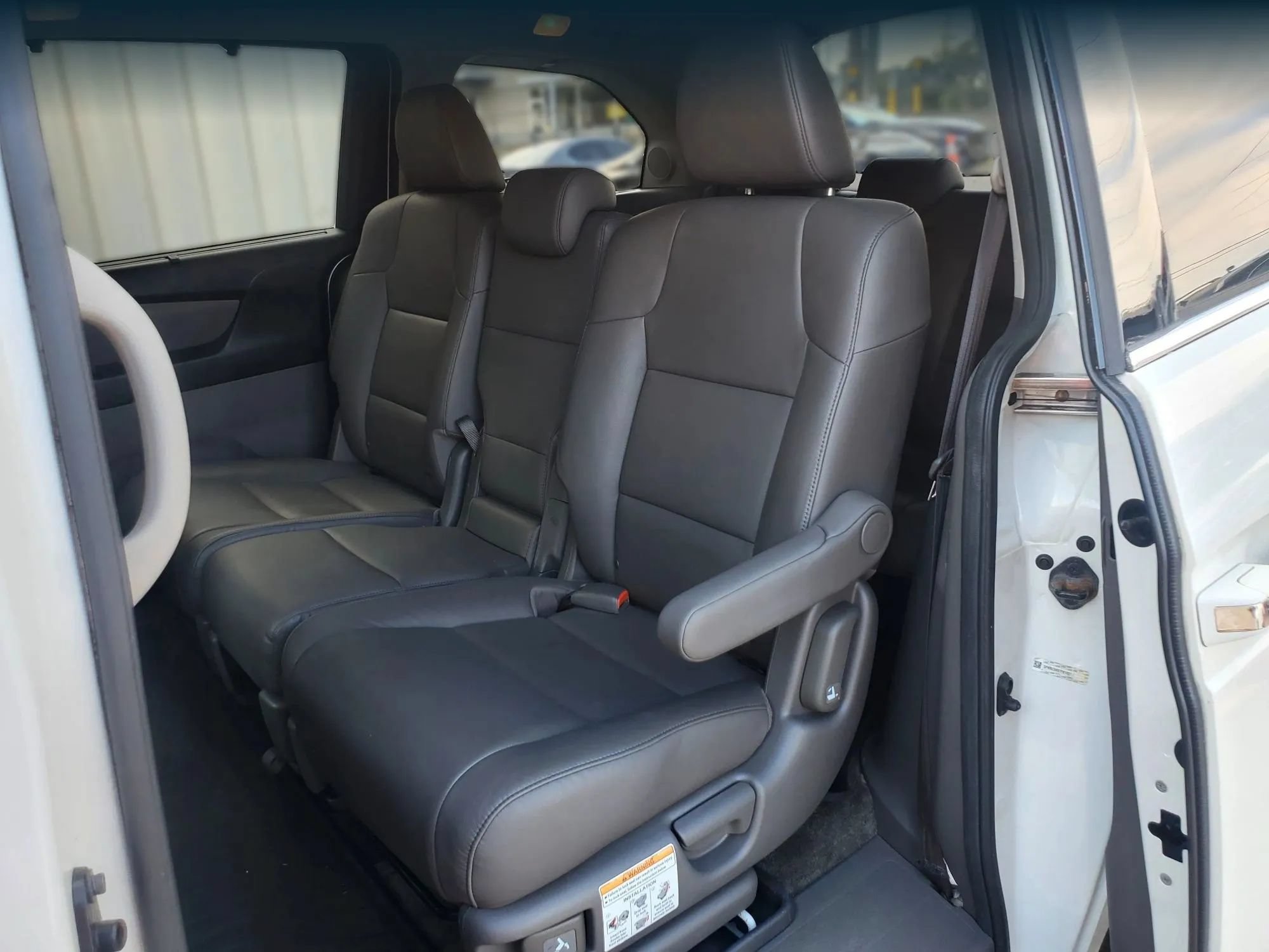 Used 2015 Honda Odyssey Touring Elite image 6