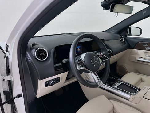 Used 2026 Mercedes-Benz GLA 250 image 10