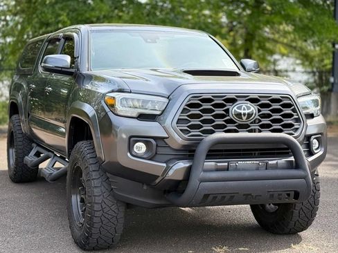 Used 2023 Toyota Tacoma TRD Sport AWD/4WD image 7
