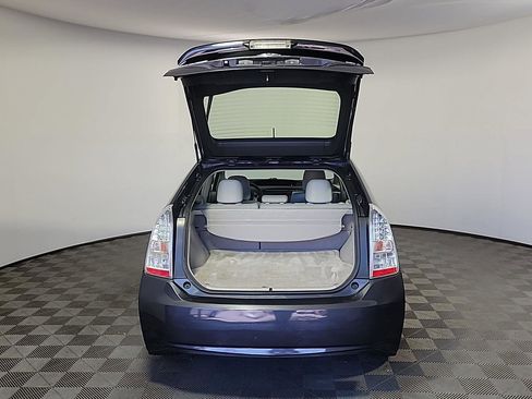 Used 2011 Toyota Prius Four w/ Solar Roof Pkg FWD image 6