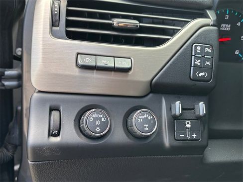 Used 2019 GMC Yukon Denali w/ Denali Ultimate Package image 12