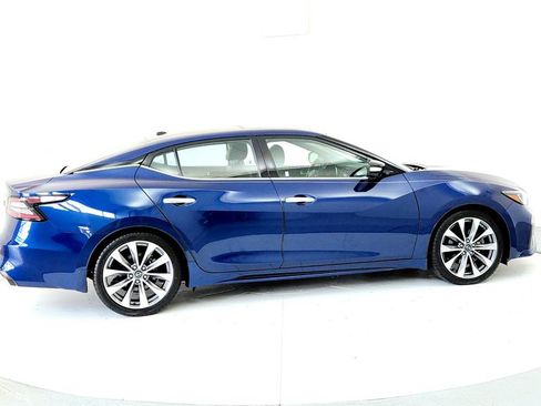 Used 2023 Nissan Maxima Platinum w/ Sport Mat Group FWD image 6