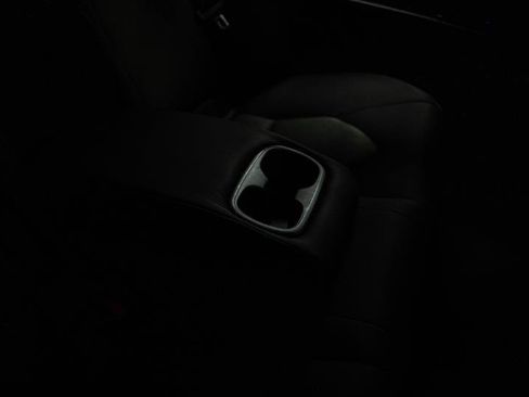 Used 2019 Toyota Camry LE FWD image 11