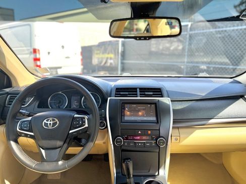 Used 2017 Toyota Camry XLE w/ Advanced Technology Package FWD image 10