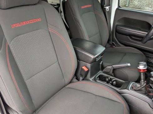 Used 2018 Jeep Wrangler Unlimited Rubicon image 25