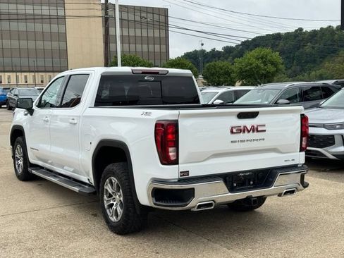 Used 2025 GMC Sierra 1500 SLE w/ X31 Off-Road Package AWD/4WD image 3
