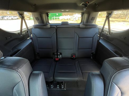 Used 2023 GMC Yukon XL Denali image 20