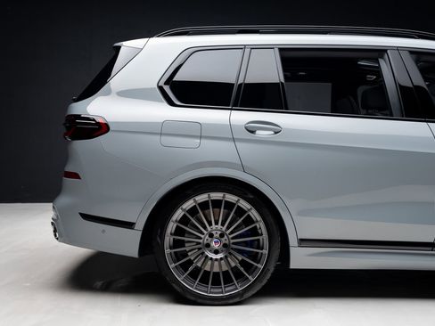 Used 2024 BMW ALPINA XB7 AWD/4WD image 38