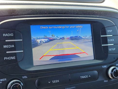 Used 2017 Kia Soul + image 21