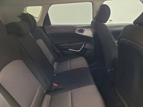 Used 2021 Kia Soul LX image 19