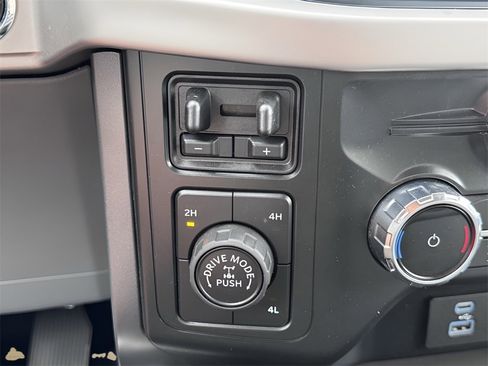 Used 2022 Ford F150 XLT w/ Equipment Group 302A High image 28