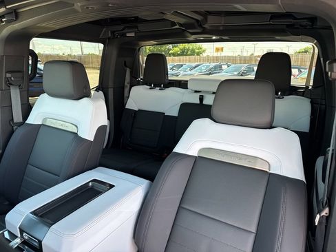 Used 2025 GMC Hummer EV 3X AWD/4WD image 34