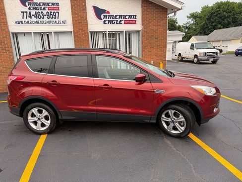 Used 2016 Ford Escape SE w/ Equipment Group 201A AWD/4WD image 6